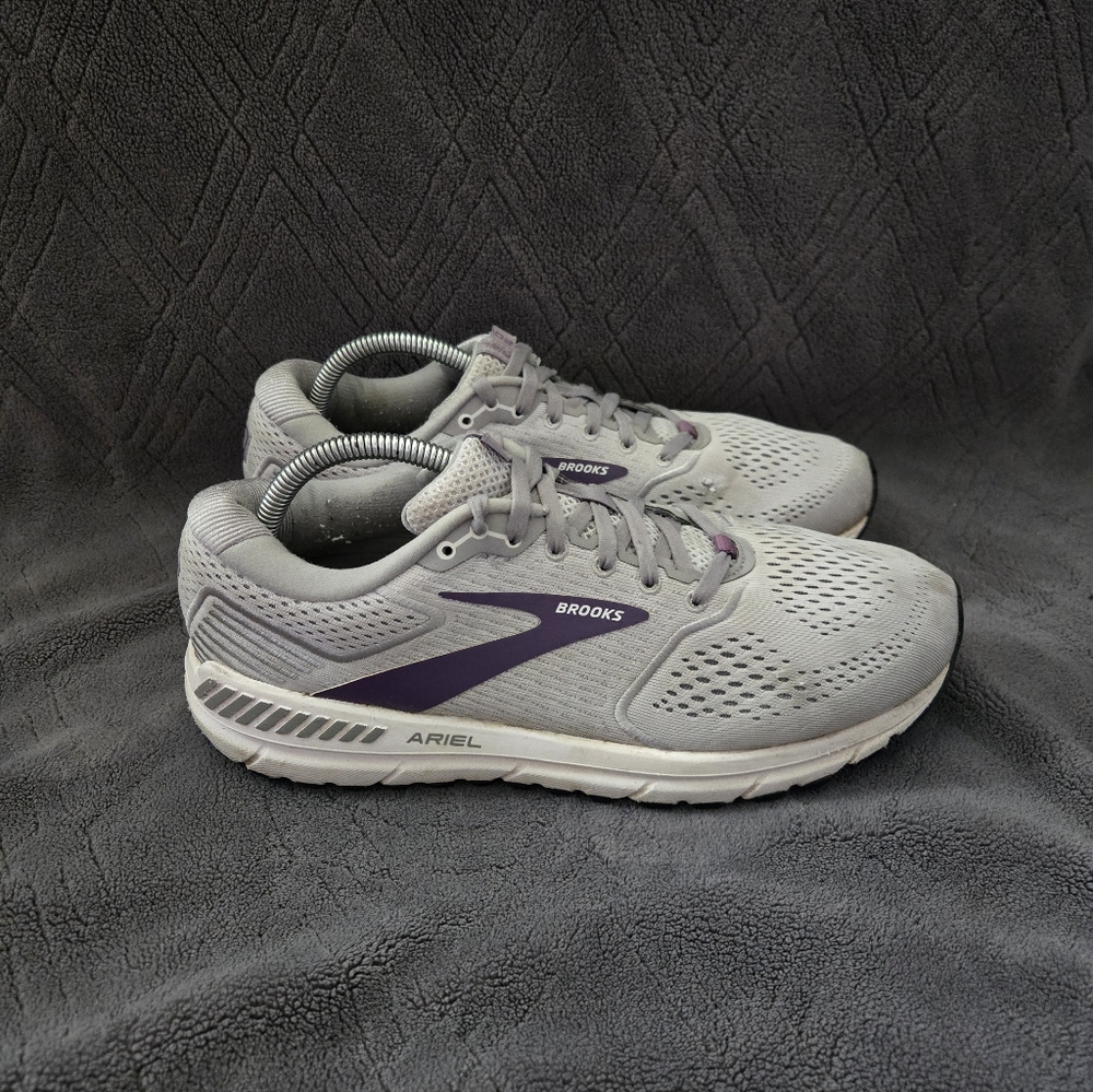 Brooks Ariel 20 Running Shoes Womens Sz 12 Athletic Sneakers Trainers Gray.